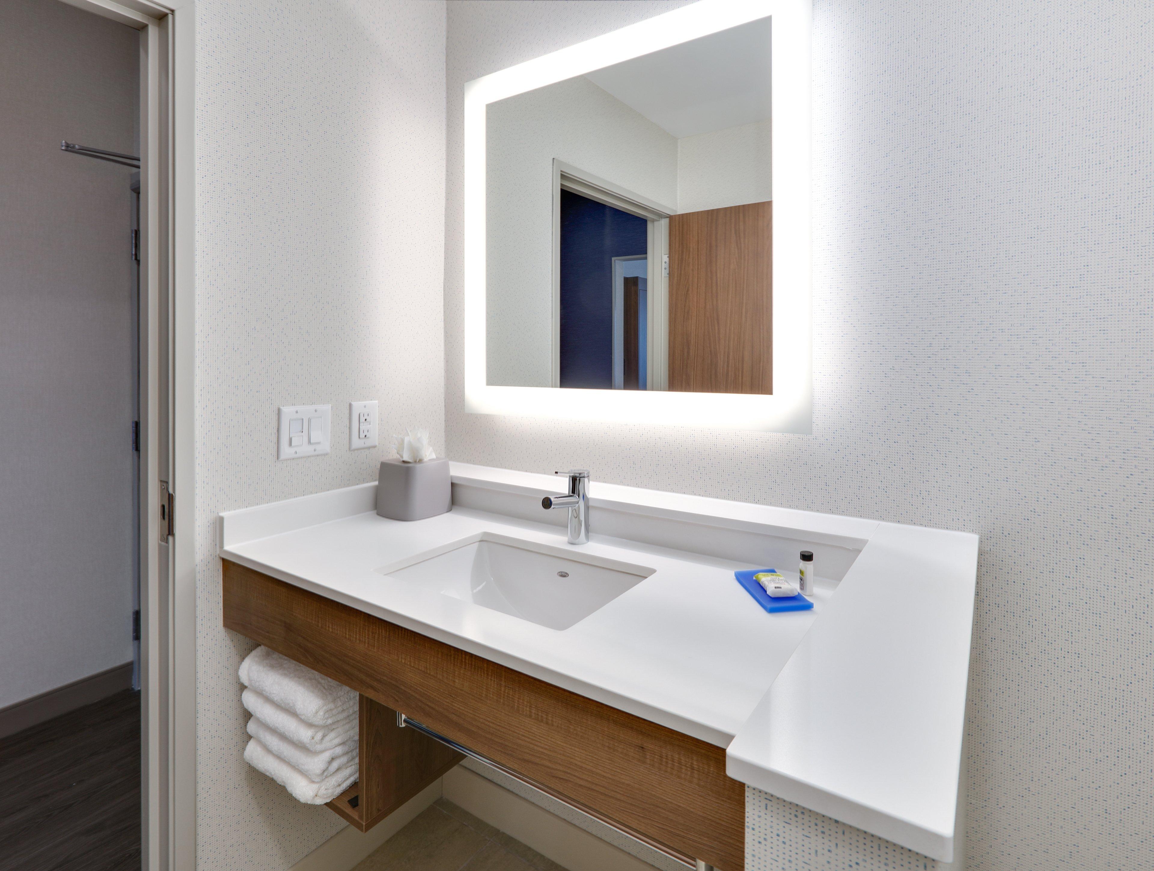 Express & East - Richardson By Ihg Plano