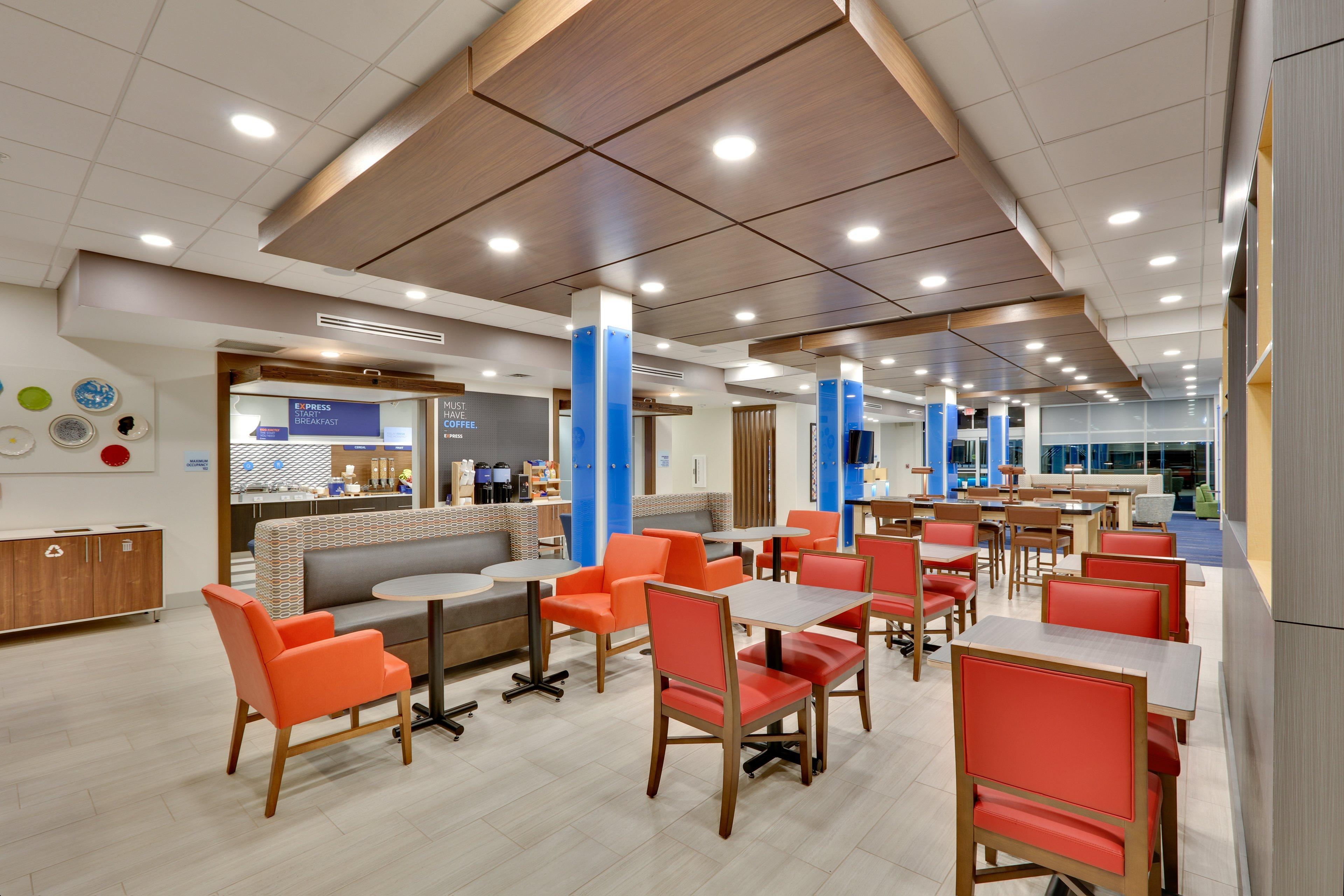 Express & East - Richardson By Ihg 3*