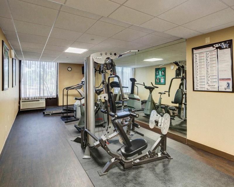 Hotel Express & East - Richardson By Ihg