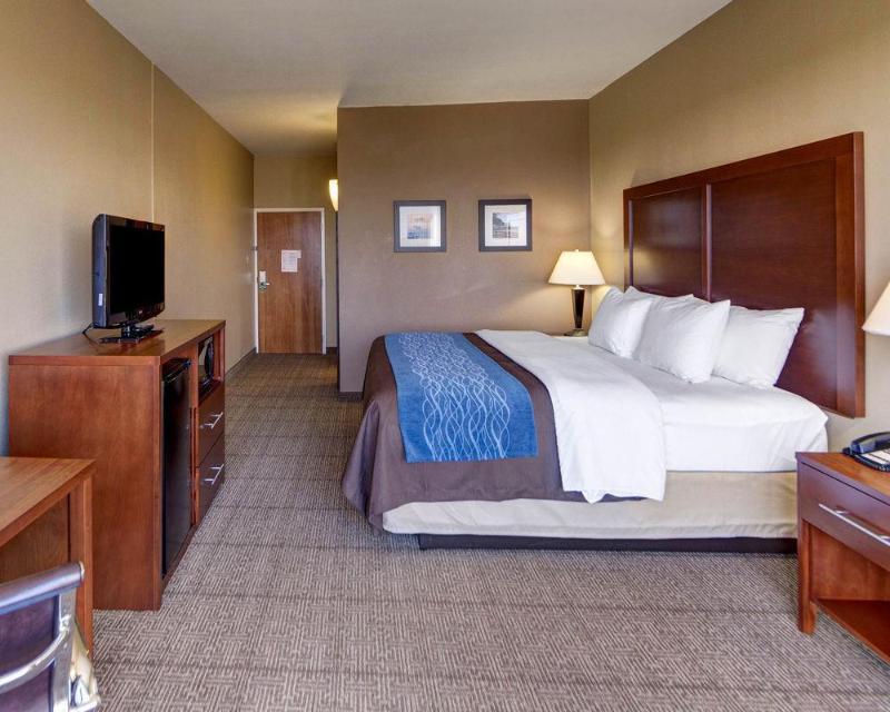 Express & East - Richardson By Ihg 3* Plano