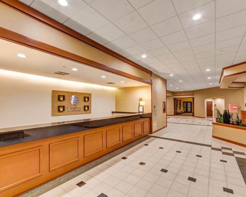 Hotel Express & East - Richardson By Ihg 3*