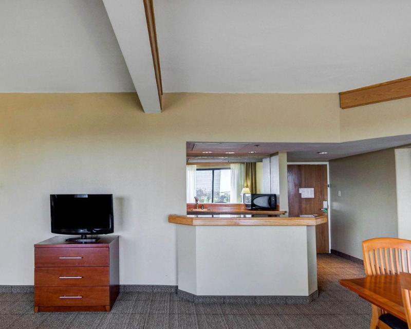 Express & East - Richardson By Ihg 3* Plano